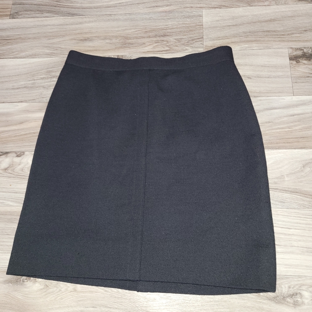 Chanel Wool Skirt Vintage 1980s  waist: 32 hip:42